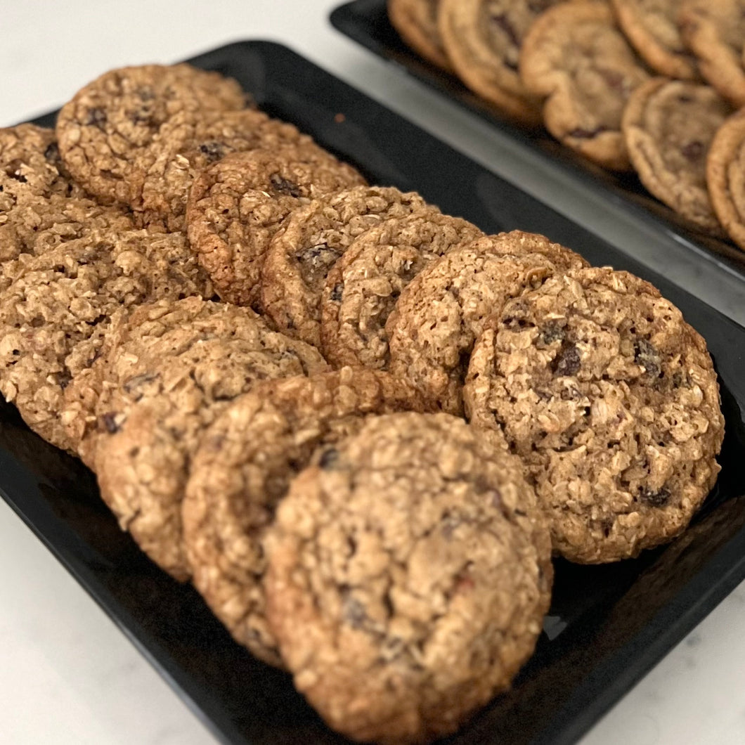 Dark Chocolate Chunk Oat Cookies